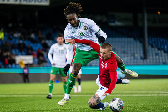 Mohammed Lawal of Ireland and Isak Hansen-Aarøen of Norway
