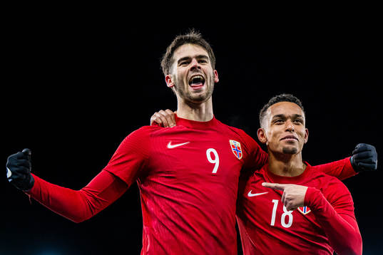 Bläddra bland fler bilder av Football, UEFA Euro Under-21 Qualifier, Norway - Ireland