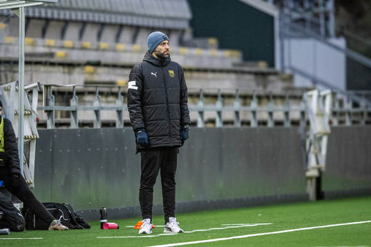 Umeås tränare André Ganbari