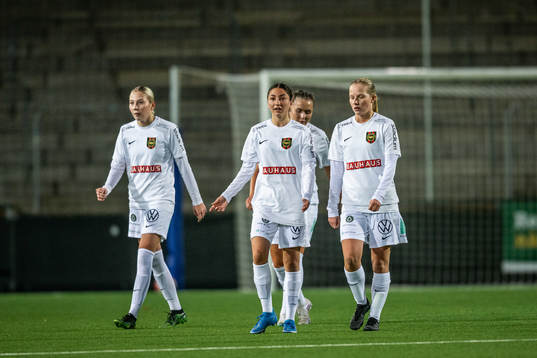 Brommapojkarnas Ellen Michelsson, Sirelle Maroutian och