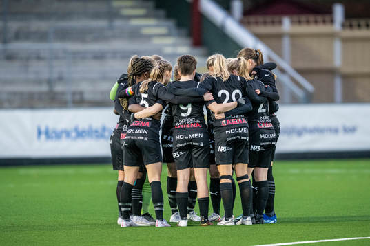 Umeås spelare samlas
