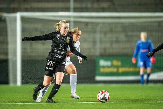 Umeås Tuva Nilsson och Brommapojkarnas Ebba Hjalmarsson