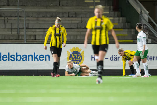 Hammarbys Smilla Holmberg har ont
