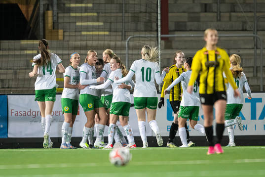 Hammarbys Sonja Windahl jublar