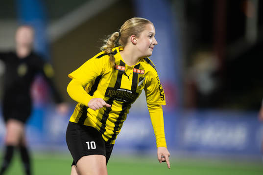 Häckens Emilia Migas jublar