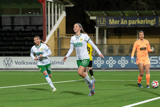 Hammarbys Carmen Cernjul  jublar