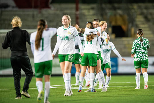 Hammarbys Bella Andersson jublar