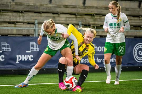 Hammarbys Lykke Ihrfelt och Häckens Alexandra Larsson