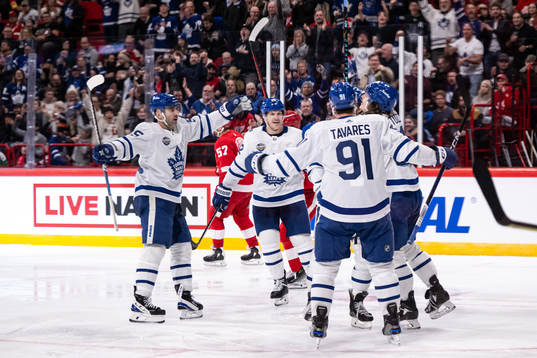 Tyler Bertuzzi of Toronto Maple Leafs celebrate with
