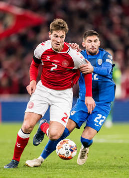 Joachim Andersen of Denmark and Adam Cerin of Slovenia