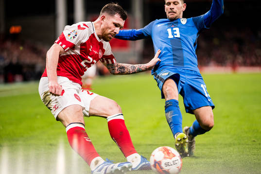 Pierre-Emile Højbjerg of Denmark and Erik Janza of Slovenia