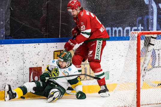 Björklövens Kim Johansson och Moras Gustav Willman-Borvik