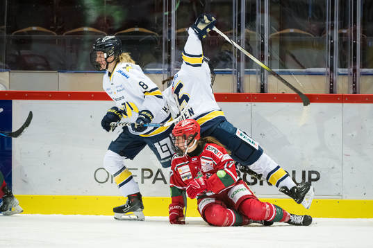 Modos Adela Sapovalivova och HV71s Hilda Svensson