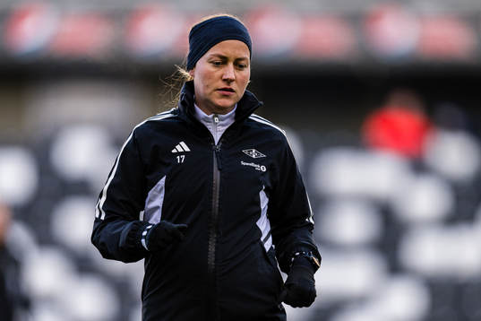 Kristine Minde of Rosenborg warms up