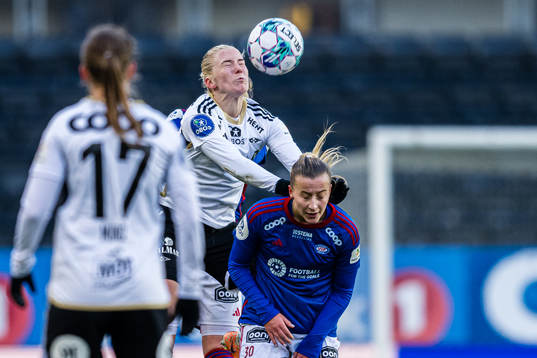 Emilie Nautnes of Rosenborg and Stine Nybø Brekken of