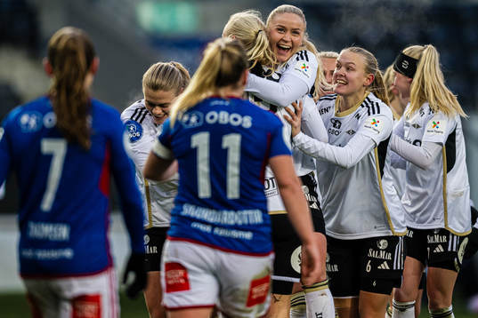Sara Iren Lindbak Hørte of Rosenborg celebrates with Anna