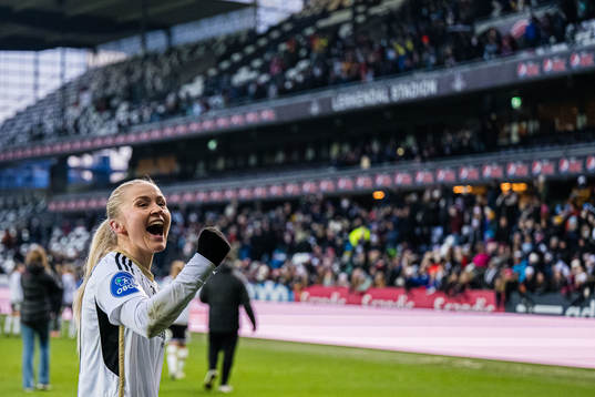 Anna Jøsendal of Rosenborg celebrates