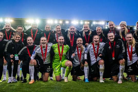 Players of Rosenborg celebrates