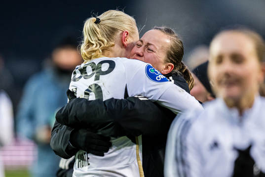 Sara Iren Lindbak Hørte ad Kristine Minde of Rosenborg