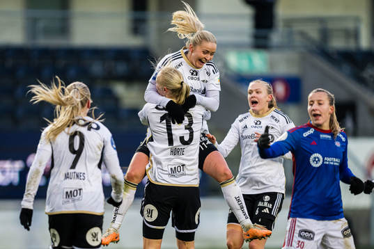 Sara Iren Lindbak Hørte of Rosenborg celebrates with Anna