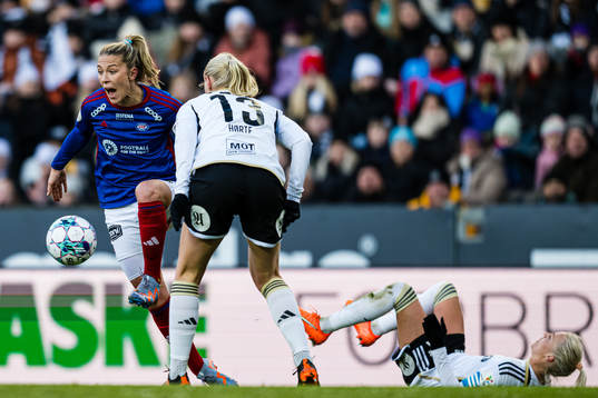 Mimmi Löfwenius Veum of Vålerenga