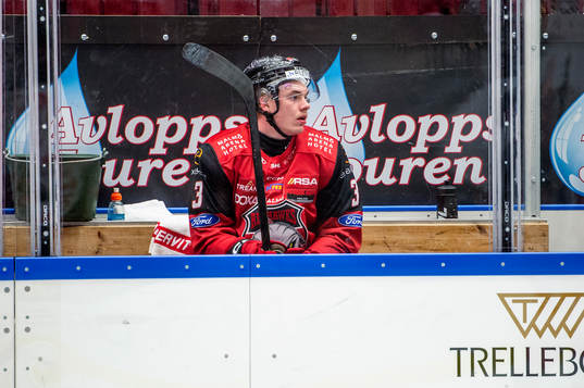 Malmö Redhawks Nuutti Viitasalo i utvisningsbåset