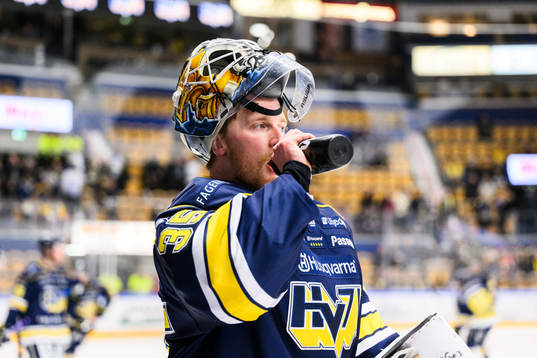 HV71s målvakt Victor Brattström
