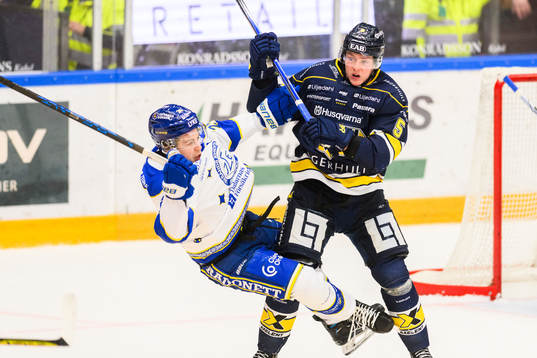 Leksands Oskar Lang och HV71s Victor Sjöholm