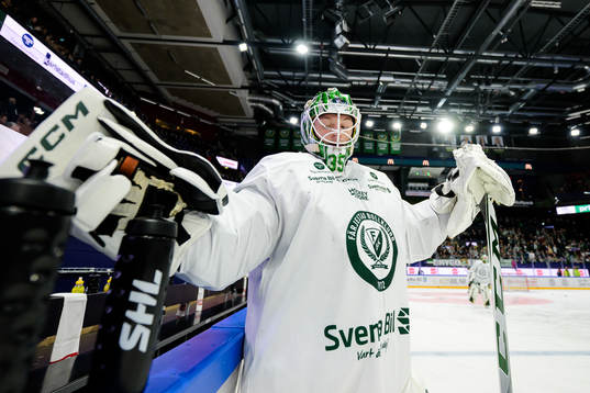 Färjestads målvakt Carl Lindbom