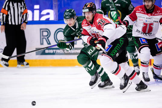 Färjestads Lucas Forsell och Örebros Emil Larsson