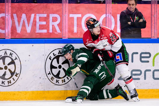 Färjestads Victor Ejdsell och Örebros Milton Oscarson