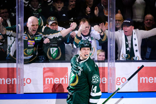 Färjestads Victor Ejdsell jublar