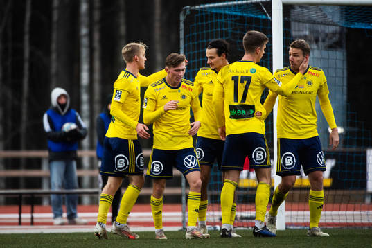 Ängelholms Assad Al Hamlawi gör 2-2 målet