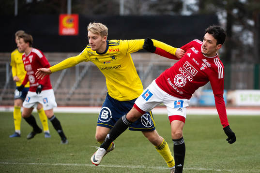 Ängelholms Jonathan Nilsson  och Karlstads Haytam Chebil