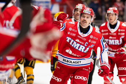 Timrås Anton Lander jublar