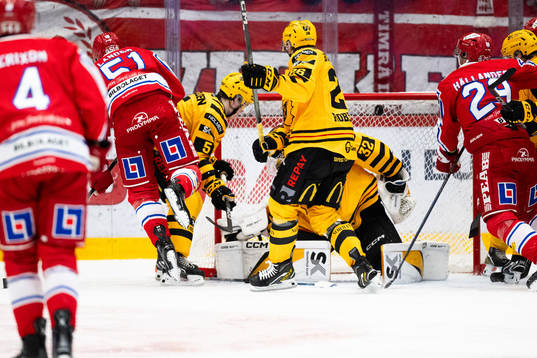 Timrås Anton Lander gör 1-0