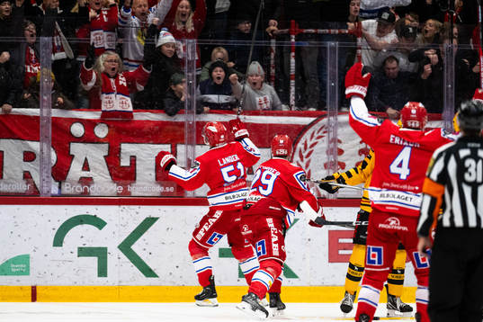 Timrås Anton Lander jublar