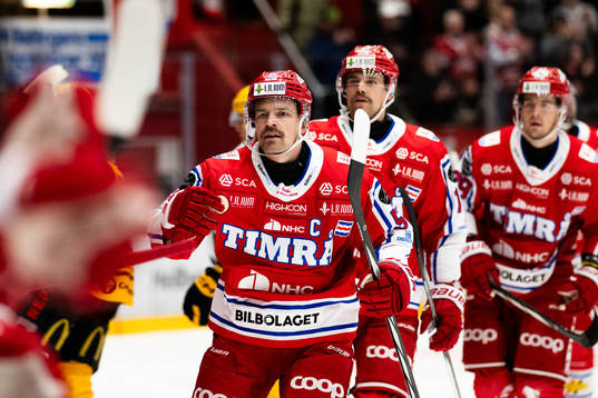 Timrås Anton Lander jublar