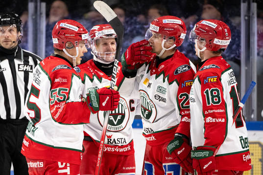 Frölundas Max Lindroth, Max Friberg och lagkamrater jublar