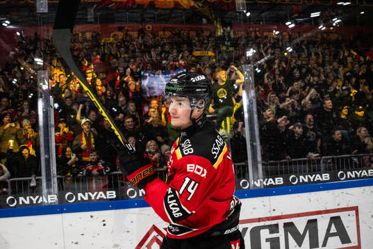 Luleås Jonas Berglund jublar