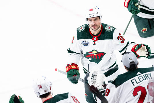 Mats Zuccarello of Minnesota Wild celebrates the 1-0 goal