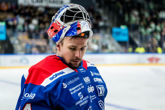Oskarshamns målvakt Marek Langhamer deppar