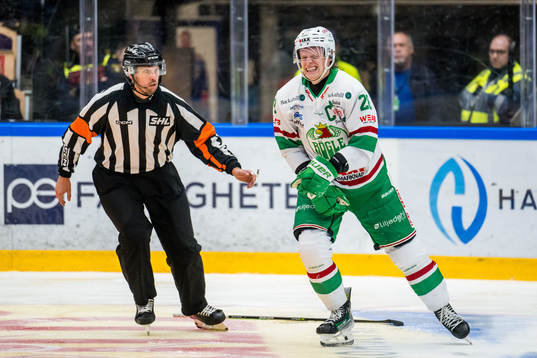 Rögles Anton Bengtsson har ont