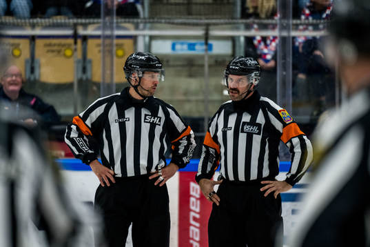 Domare Johan Magnusson och Domare Daniel Wessner