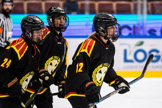 Brynäs IFs Mina Waxin jublar