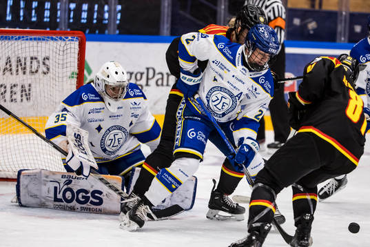 Leksands målvakt Emma Polusny och Leksands Taylor Leech