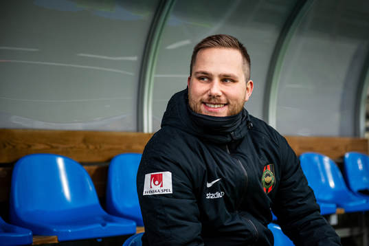 Brommapojkarnas assisterande tränare Isaak Terlis