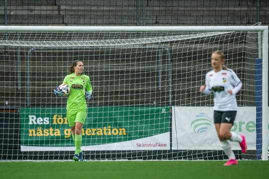 Häckens målvakt Kajsa Höglund Jansson
