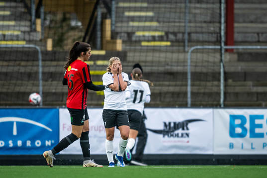 Häckens Novalie Jensen deppar