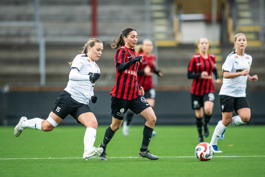 Häckens Sandra Lundberg och Brommapojkarnas Sirelle